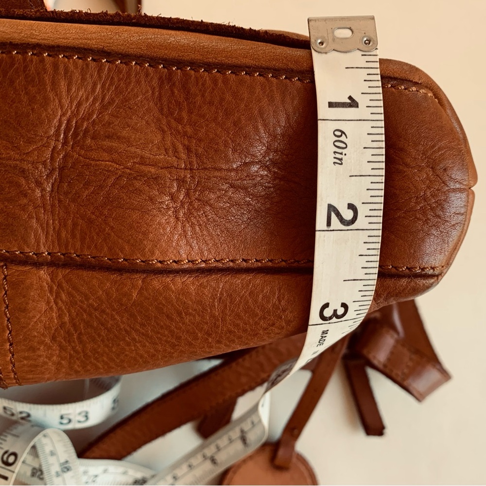 NWT Harbour 2nd Genuine Cognac  Leather Crossbody Medium  Bag - Picture 3 of 13
